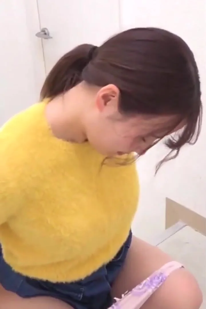 일본여자 스캇 똥싸는 영상 1 Japanese Beautiful Woman Pooping ...