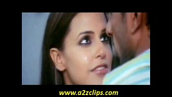 sexy Neha Dhupia giving hot kiss - XVIDEOS.COM