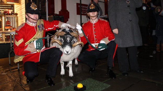 Army sheep switches on town's Christmas lights - BBC News