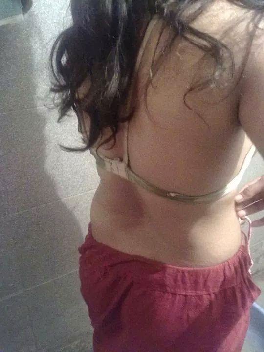 Desi Girls Nude And Hot Photos Collection: October 2014