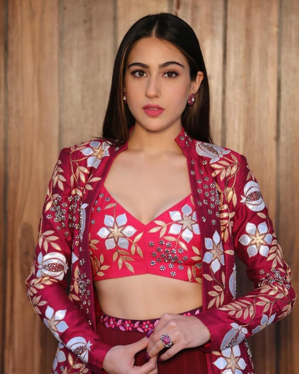 Sara Ali Khan - IMDb