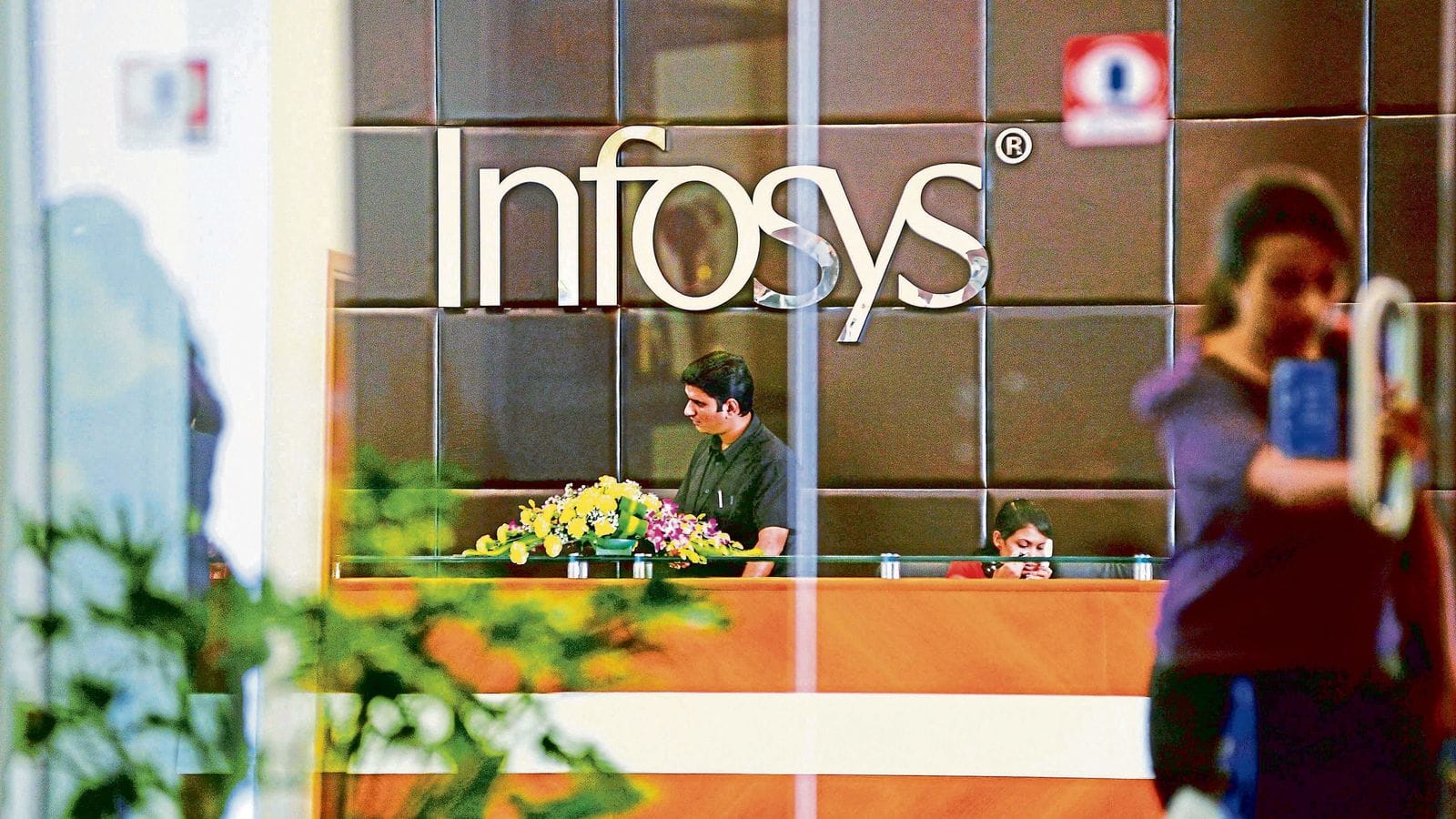 Local hiring by Infosys in key markets up 5% to 7,280 employees in ...