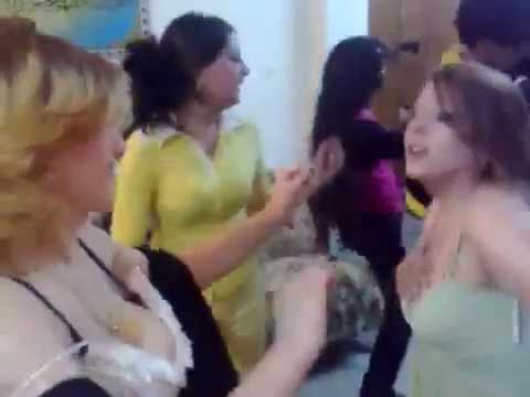 رقص دختران ممه گنده - iranian big boobs dancer - YouTube