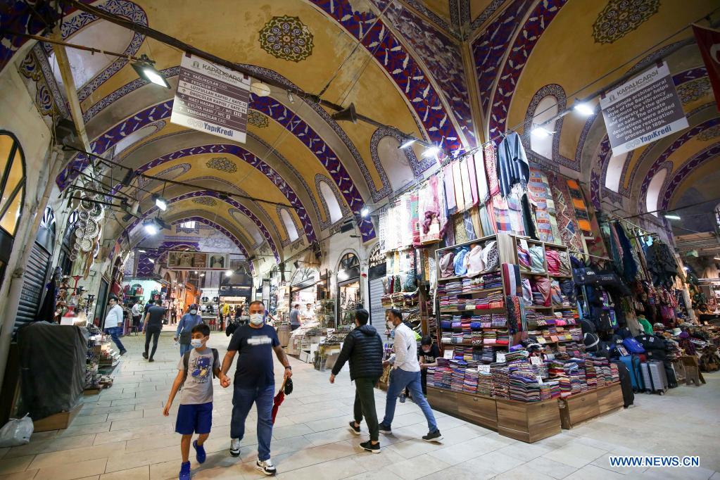 Shop owners and employees of Grand Bazaar in Istanbul receive ...