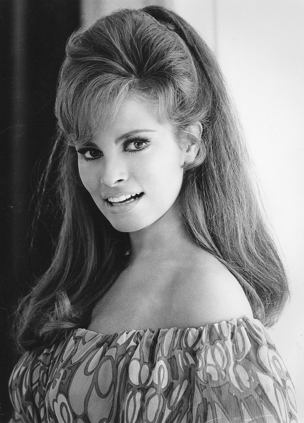 Raquel Welch - Wikipedia