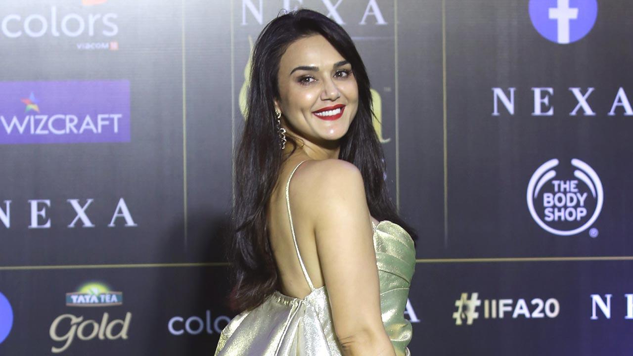 Preity Zinta gets nostalgic as 'Dil Chahta Hai' turns 20