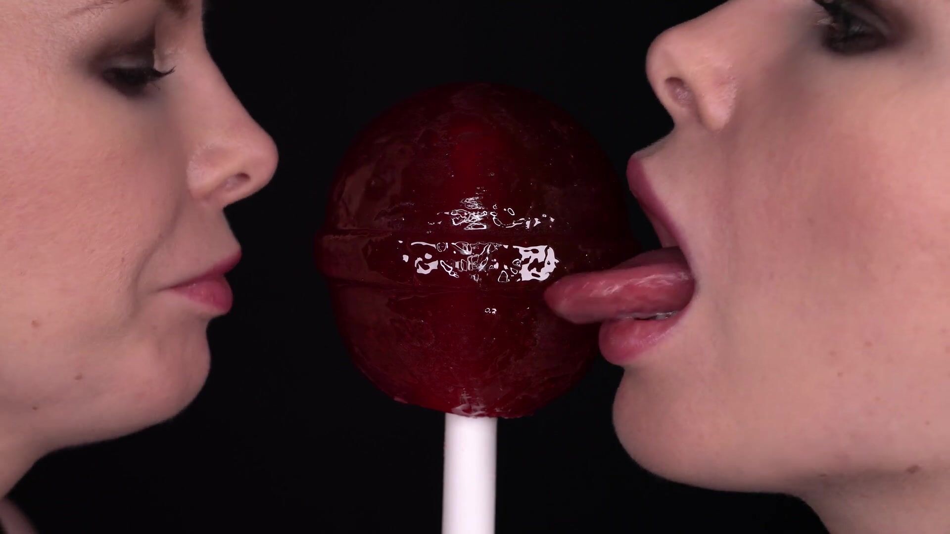 Nina swan Twin lollipop - Thothub