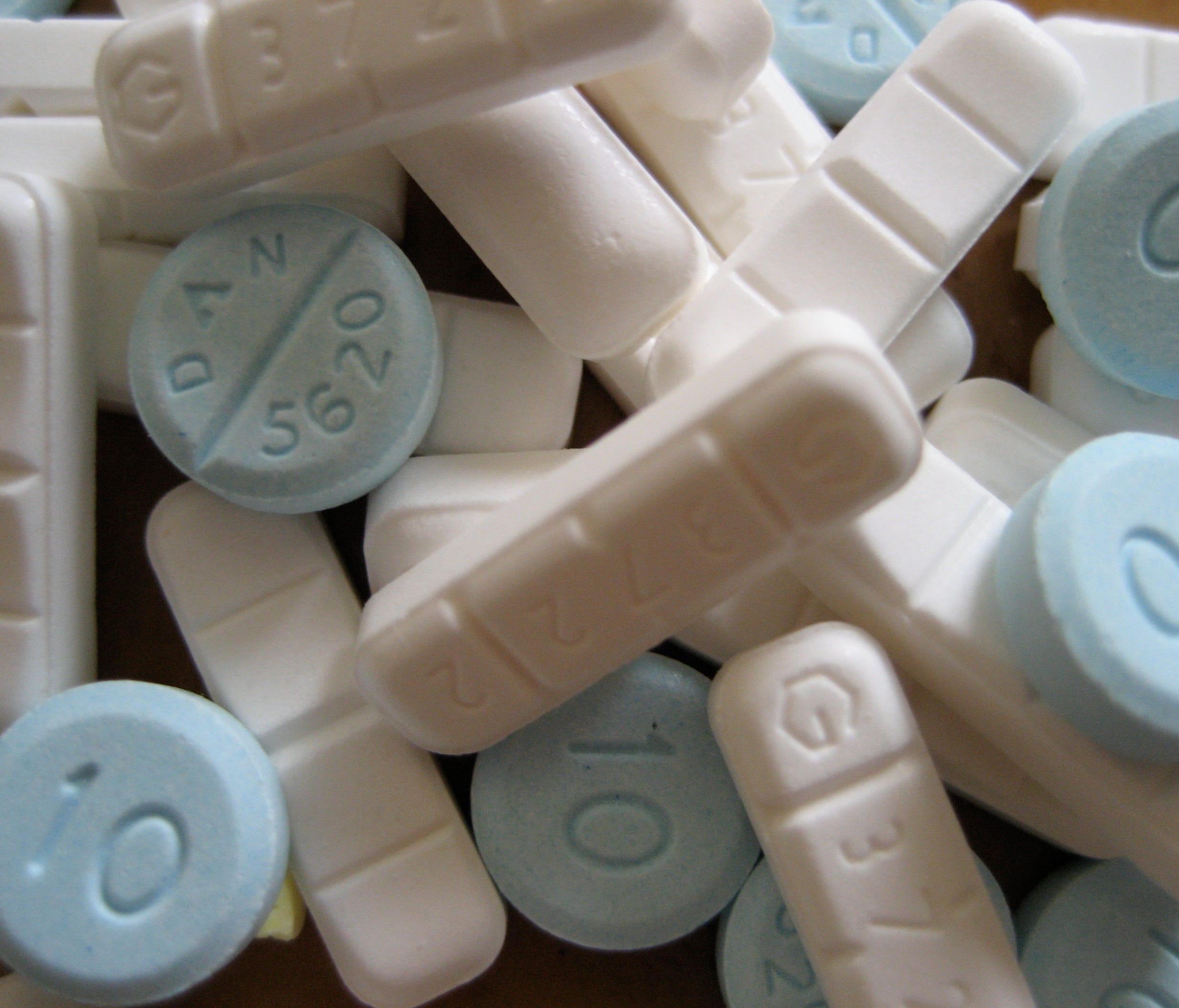 Doctors call for warning on combining painkillers, tranquilizers ...