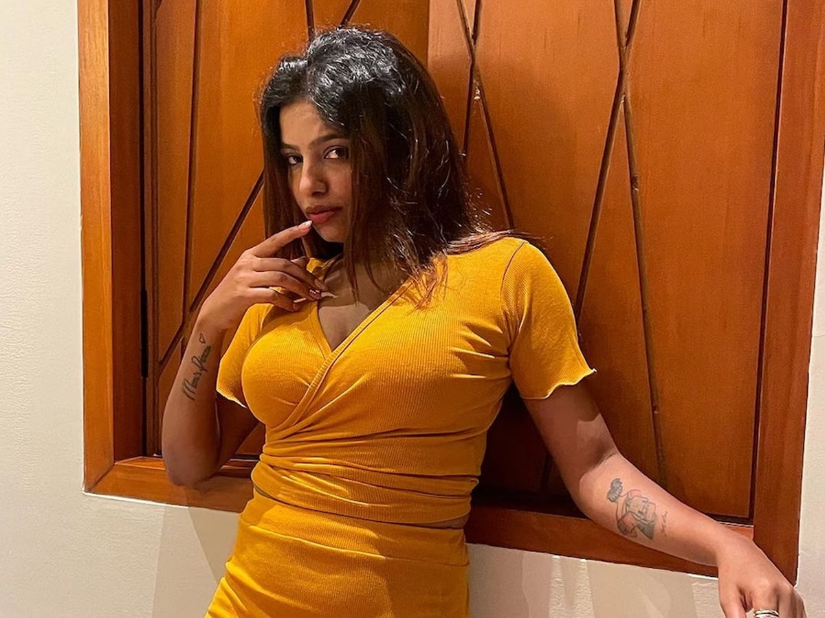 Kannada Actress Sonu Gowda Aces Western Look In Yellow Bodycon ...