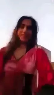 Pakistani Saraiki girl showing body to her bf | xHamster