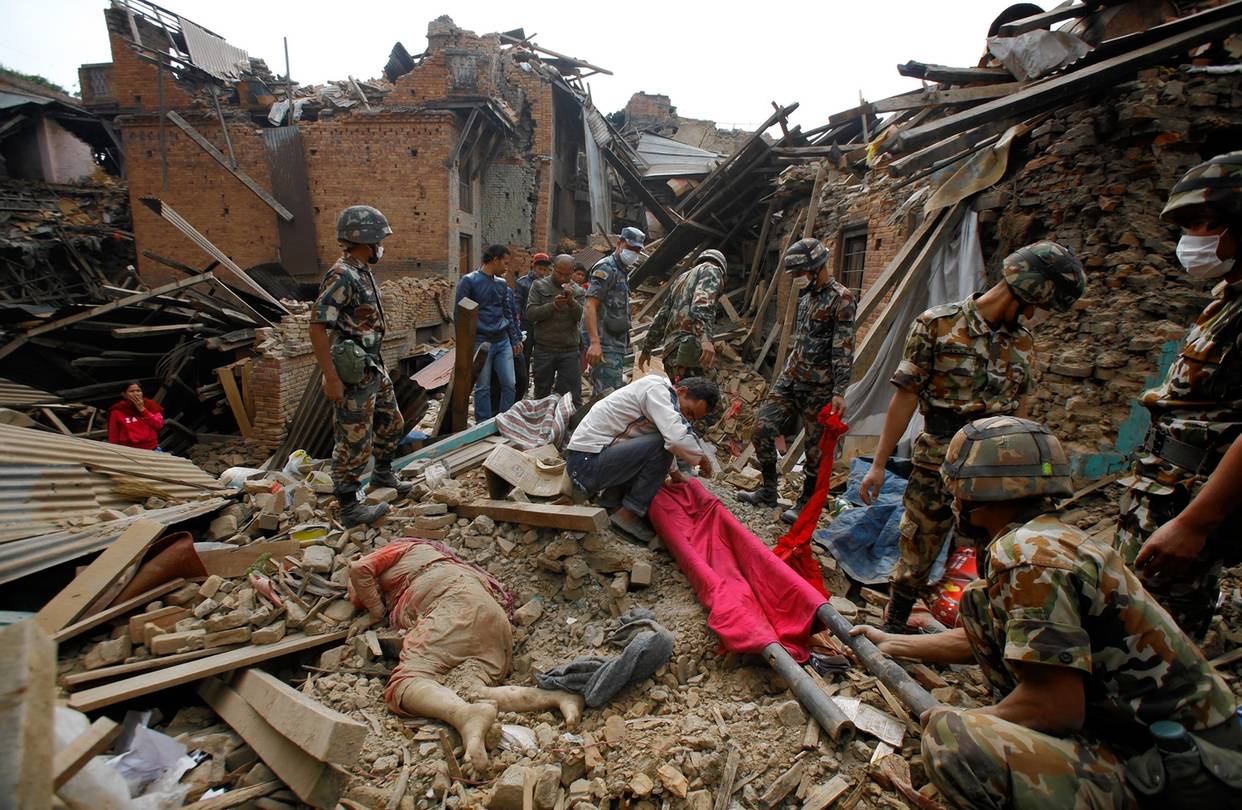 Nepal Earthquake: India and China Send Rescue Teams to Himalayan ...