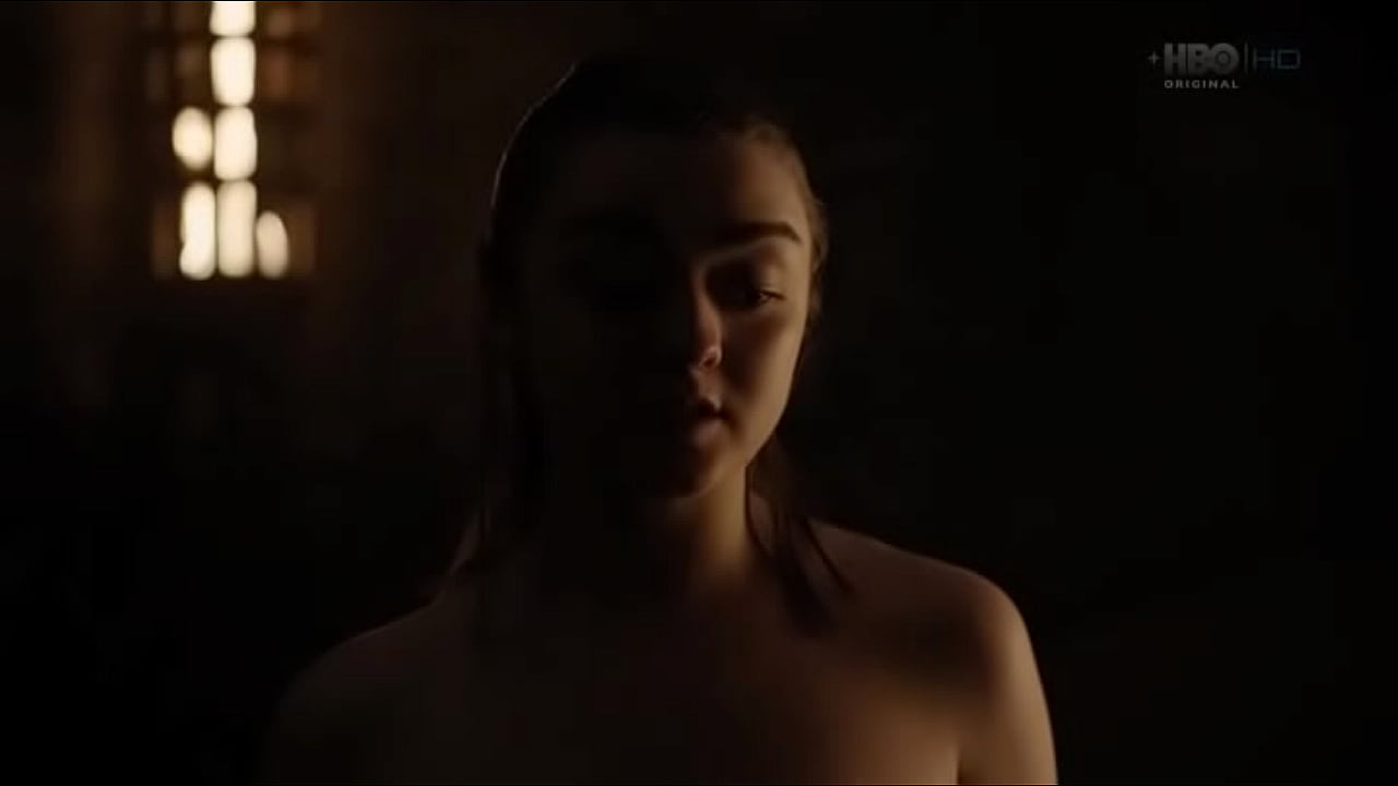 Maisie Williams Arya Stark Nude Scene Game of Thrones S08E02 ...