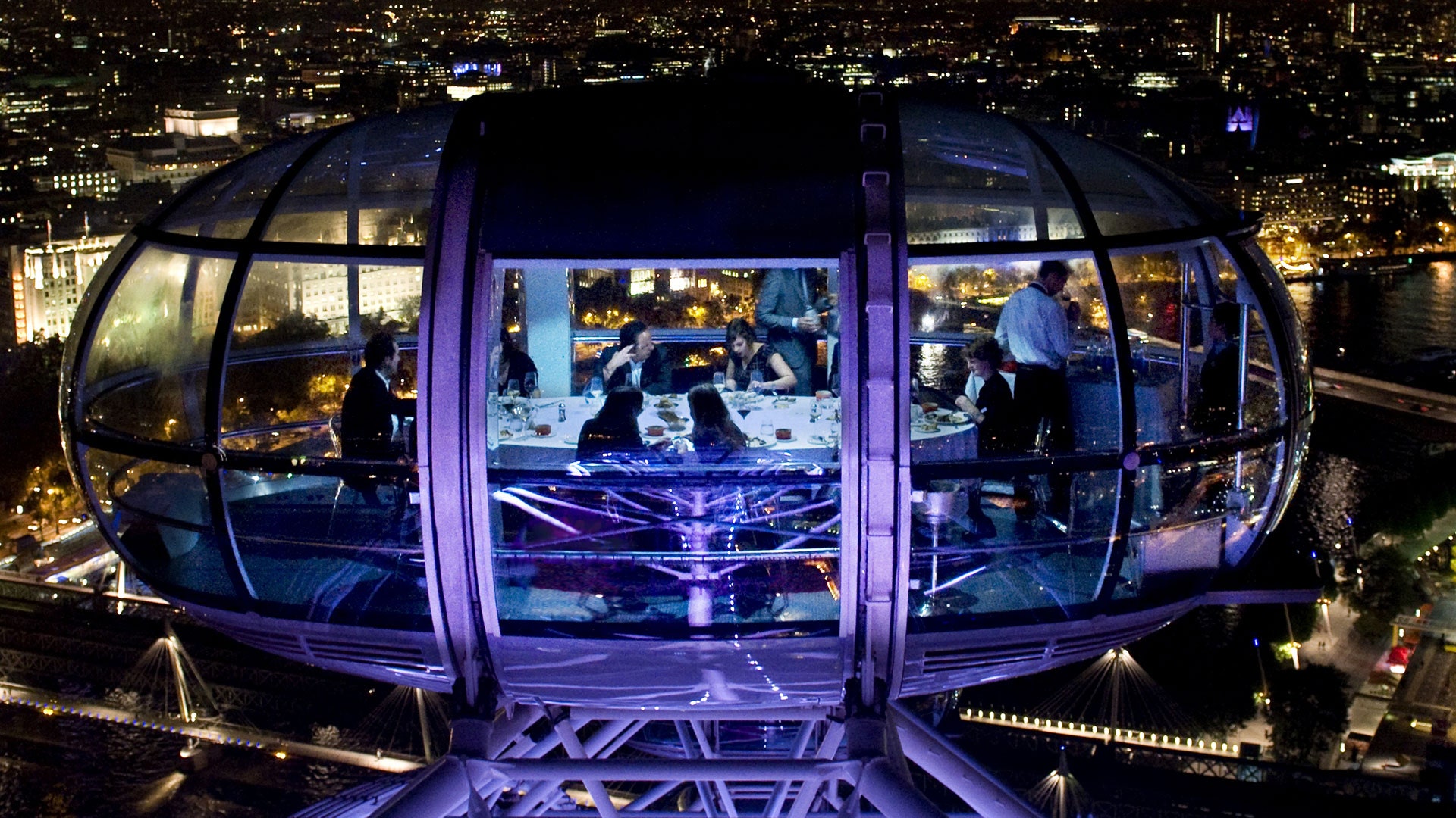 Dining at 135 | Dinner on the London Eye | CN Traveller