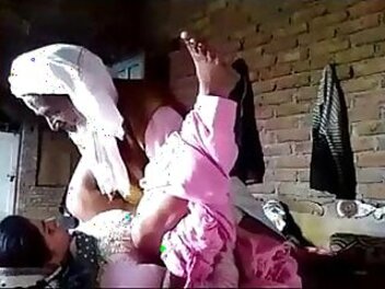 Paki old sasur fucking young mature bahu xxx pakistan com viral mms