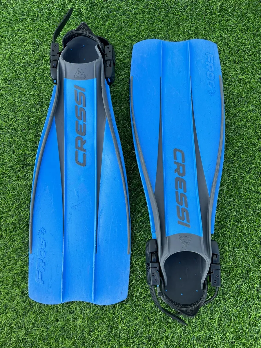 Cressi Frog Fins Flippers Cressi-Sub Italy Size S-M Blue ...