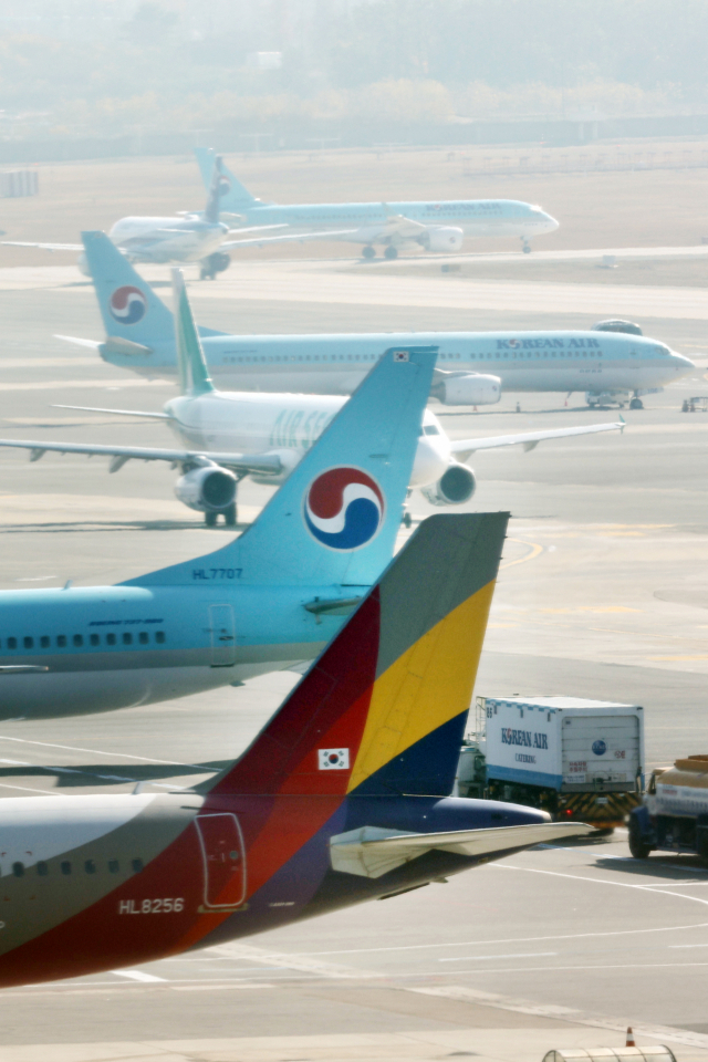특징주] 英 대한항공-아시아나 합병 승인 기대감에 강세 | 서울경제