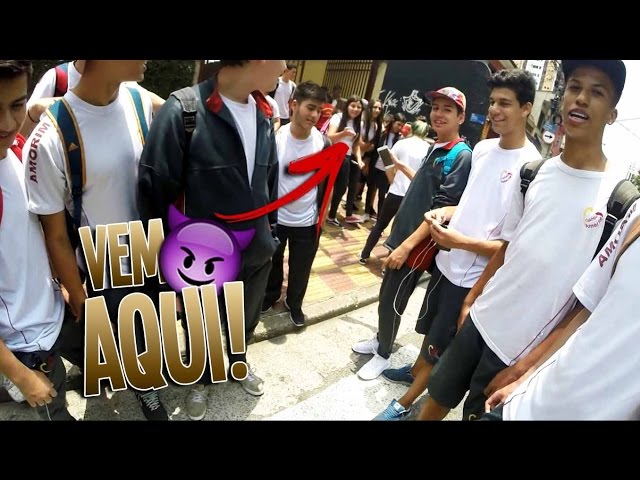 NOVINHAS QUERENDO SUBIR NO TANQUE! 😈 ‹ PÂNICO ESCOLAR #11 › - YouTube