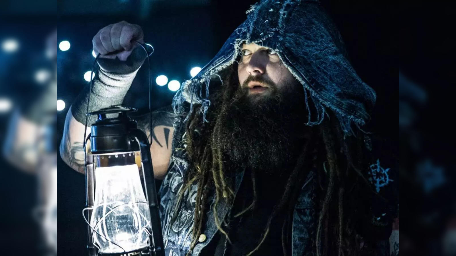 Bray Wyatt death news: WWE star Bray Wyatt aka 'The Fiend' dies at ...