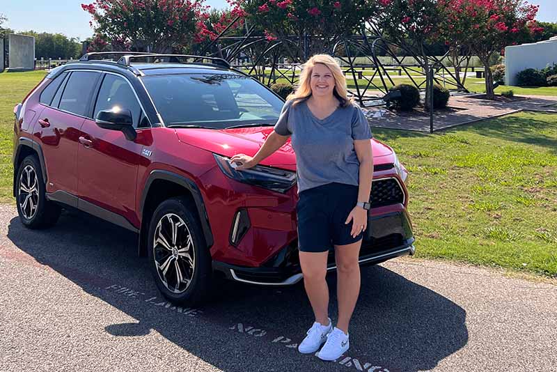 5 Features That Make the Toyota RAV4 Prime XSE A Cool Mom Car