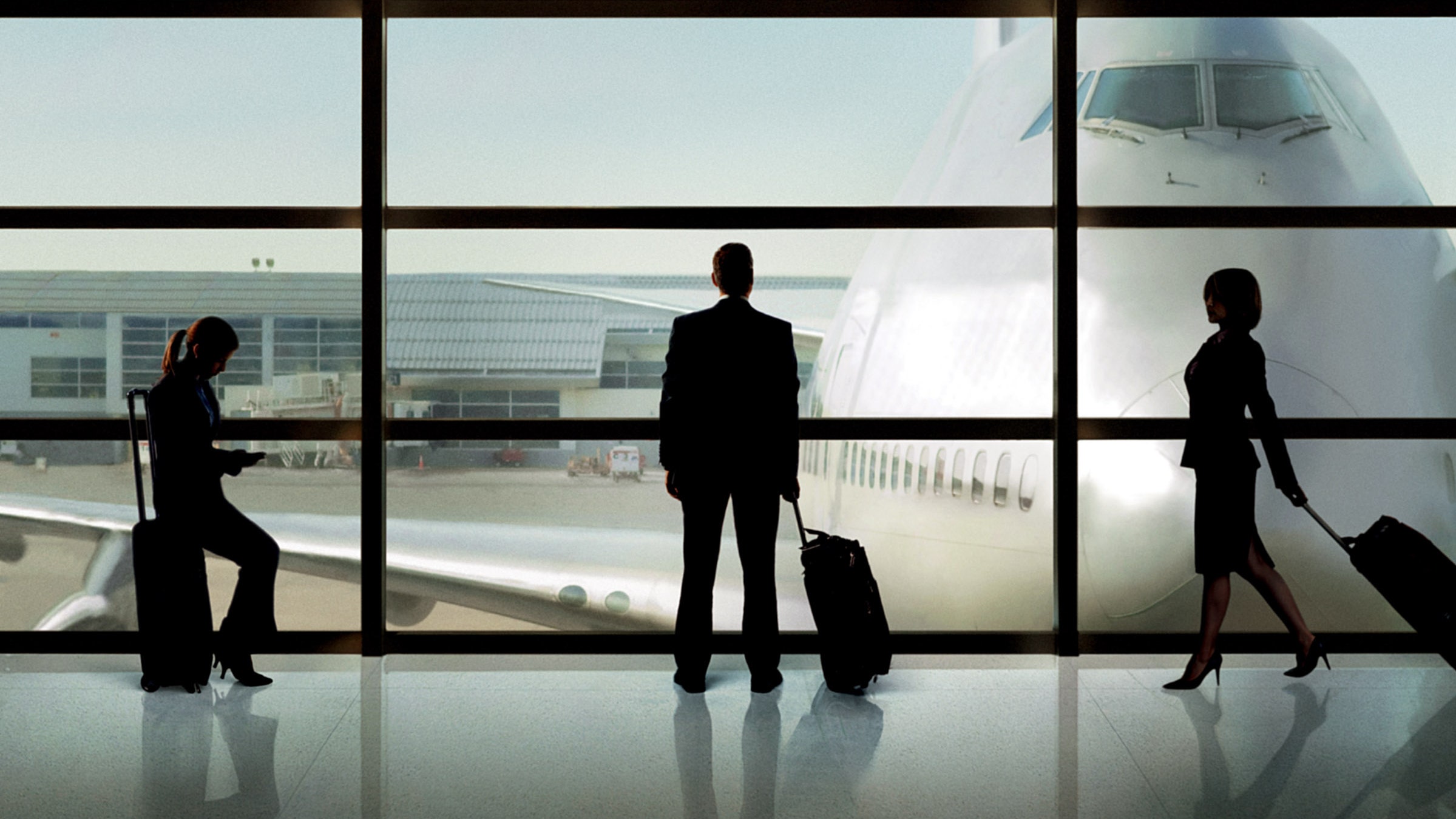 How to Make the Most of a Solo Business Trip | Condé Nast Traveler