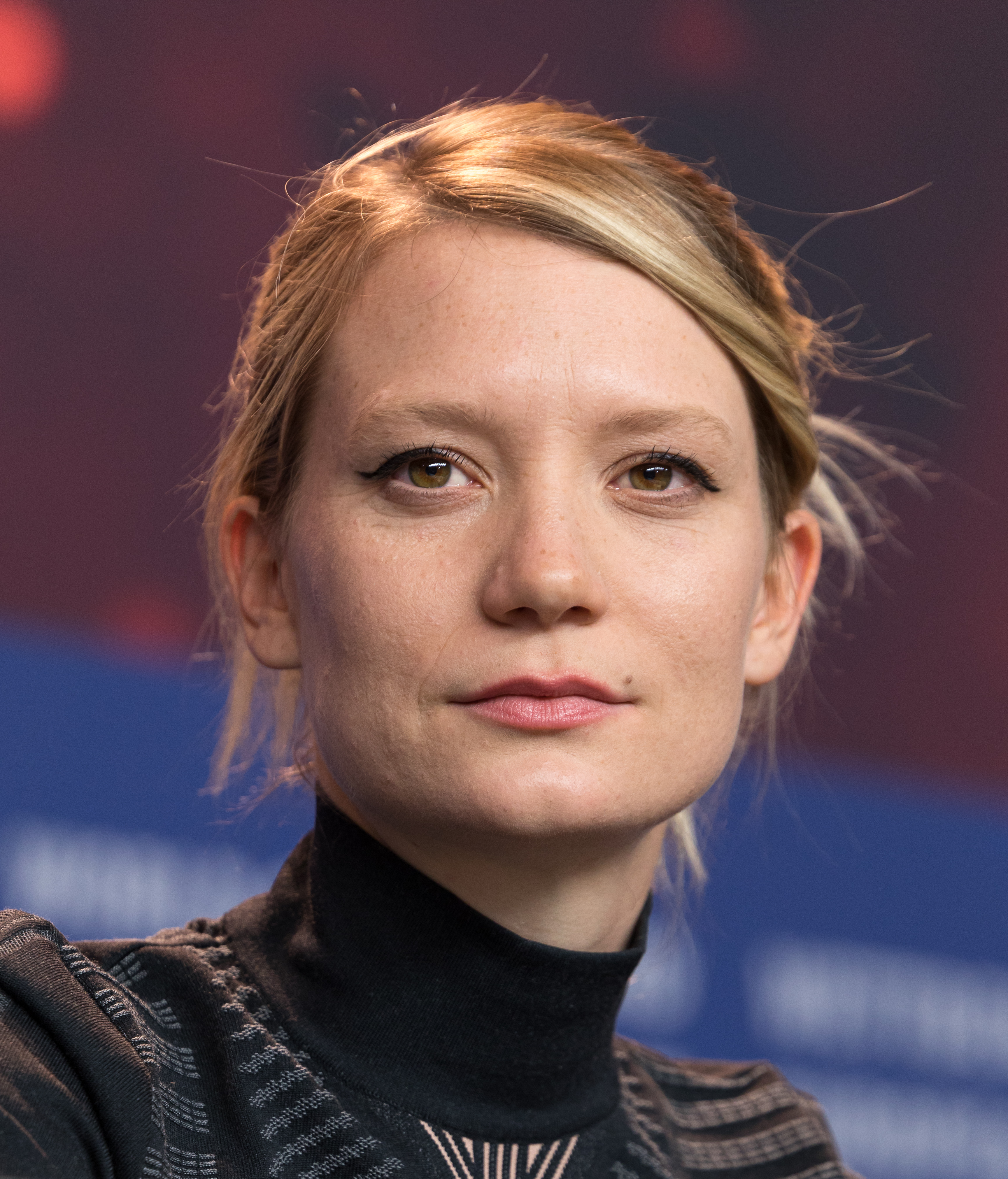 Mia Wasikowska - Wikipedia