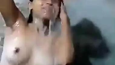 Tamil Village Pussy Lipes Filmed Bathing Selfi indian tube porno ...