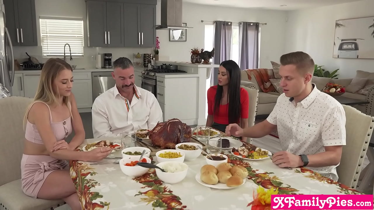 Swap family went full horny during Thanksgiving dinner and they ...