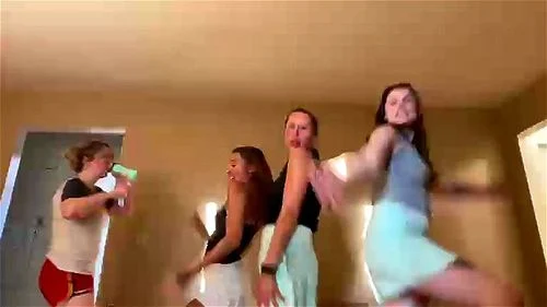 Watch Party girls flash on live - Live, Flashing, Cam Porn - SpankBang