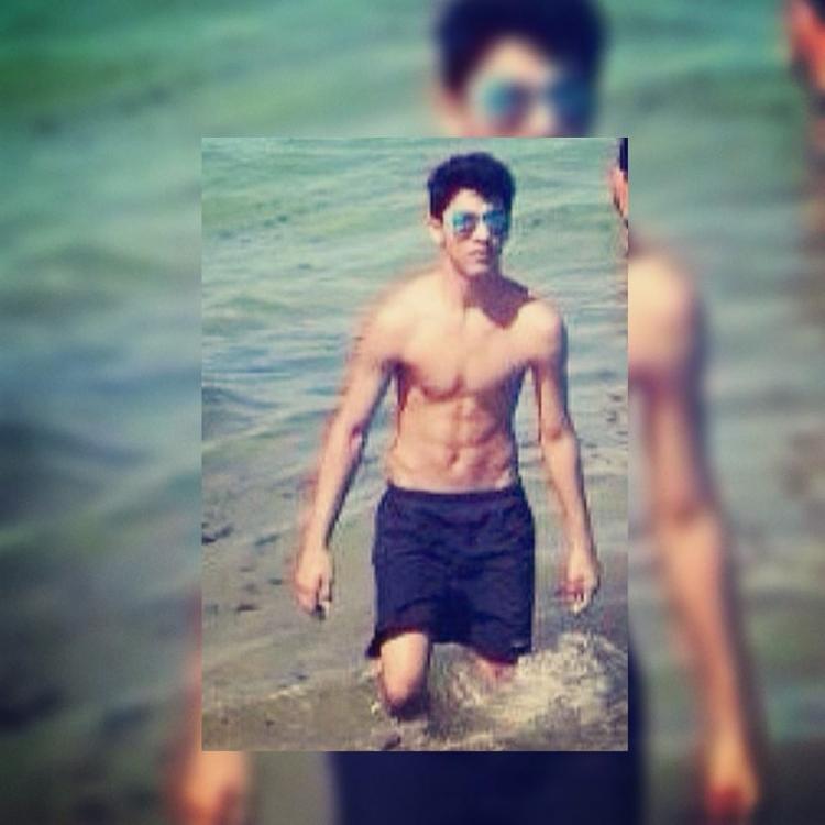 OMG! Look At Aryan Khan Already Looking Like A Bollywood Actor ...