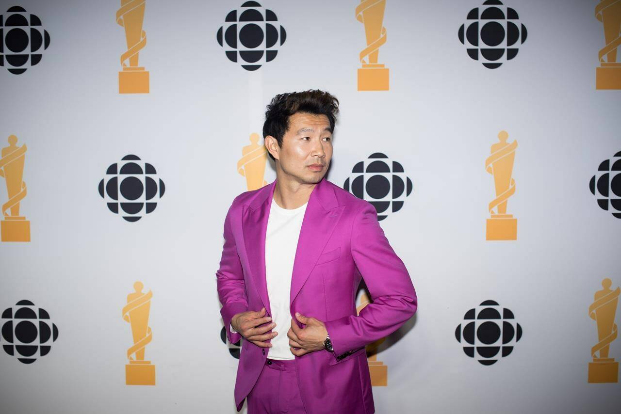 Topless protestor crashes Junos, as Weeknd wins 5th award with ...