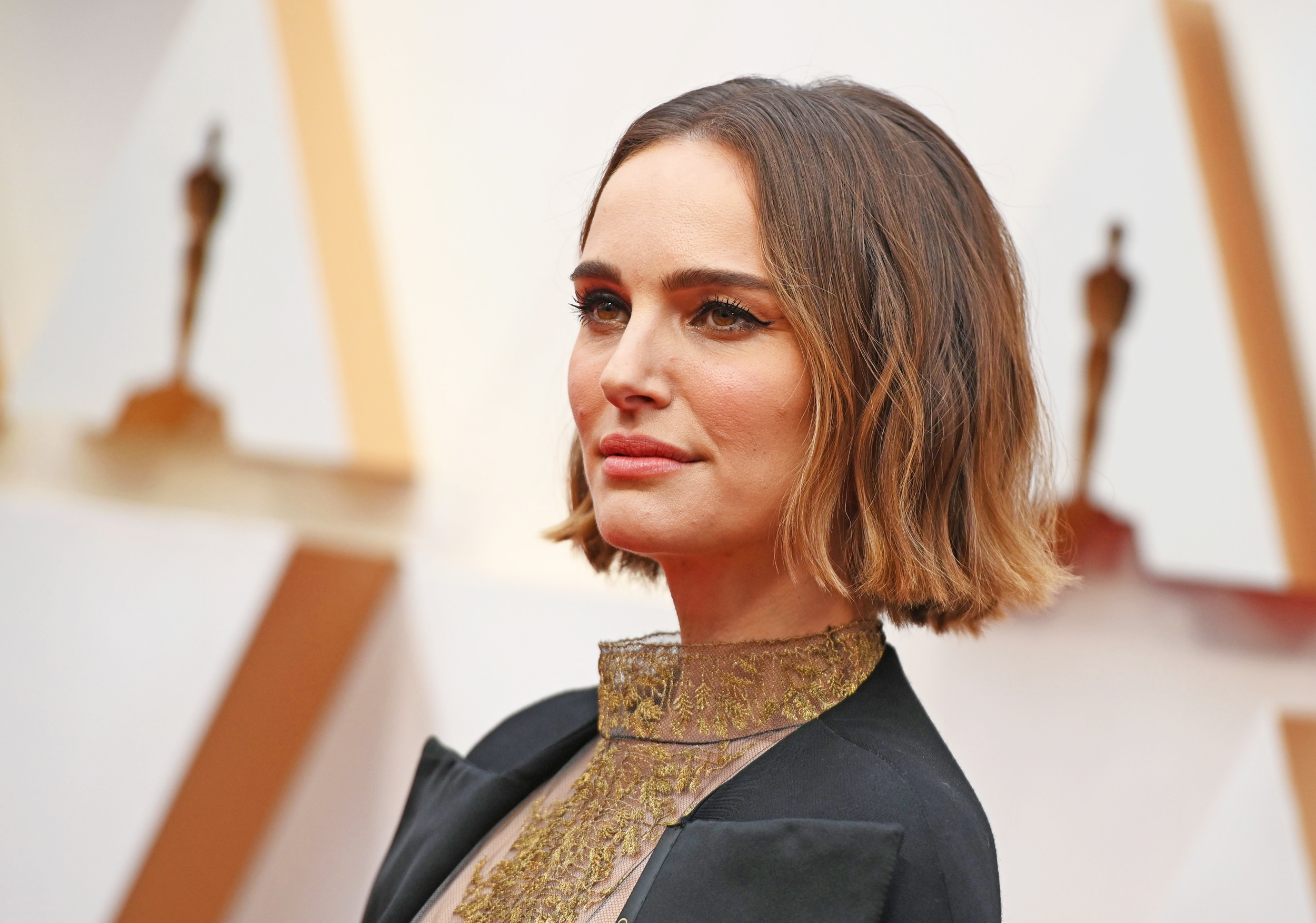 Natalie Portman says that sexualized roles as a teen harmed her ...