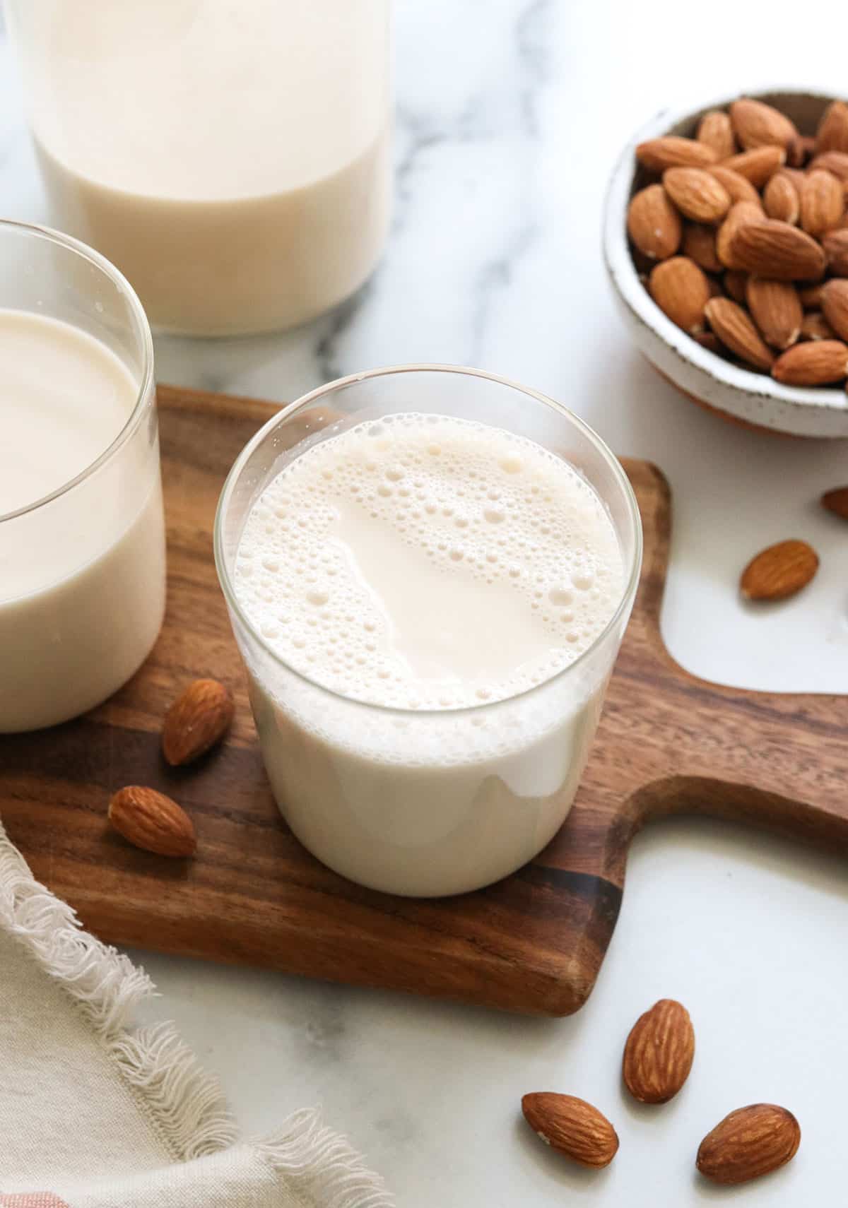 How to Make Almond Milk (Better than Store Bought!) - Detoxinista