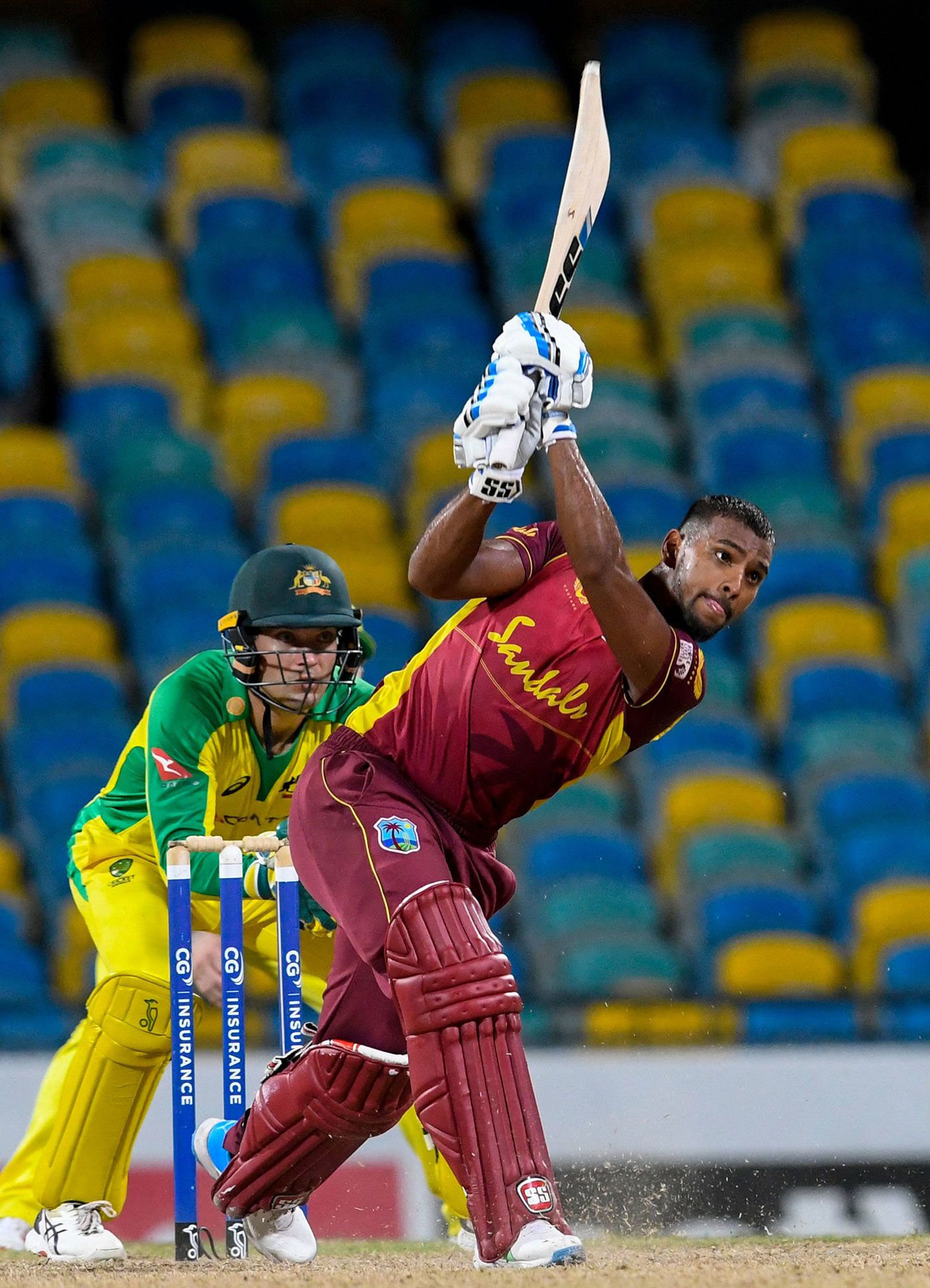 Nicholas Pooran goes over cover | ESPNcricinfo.com