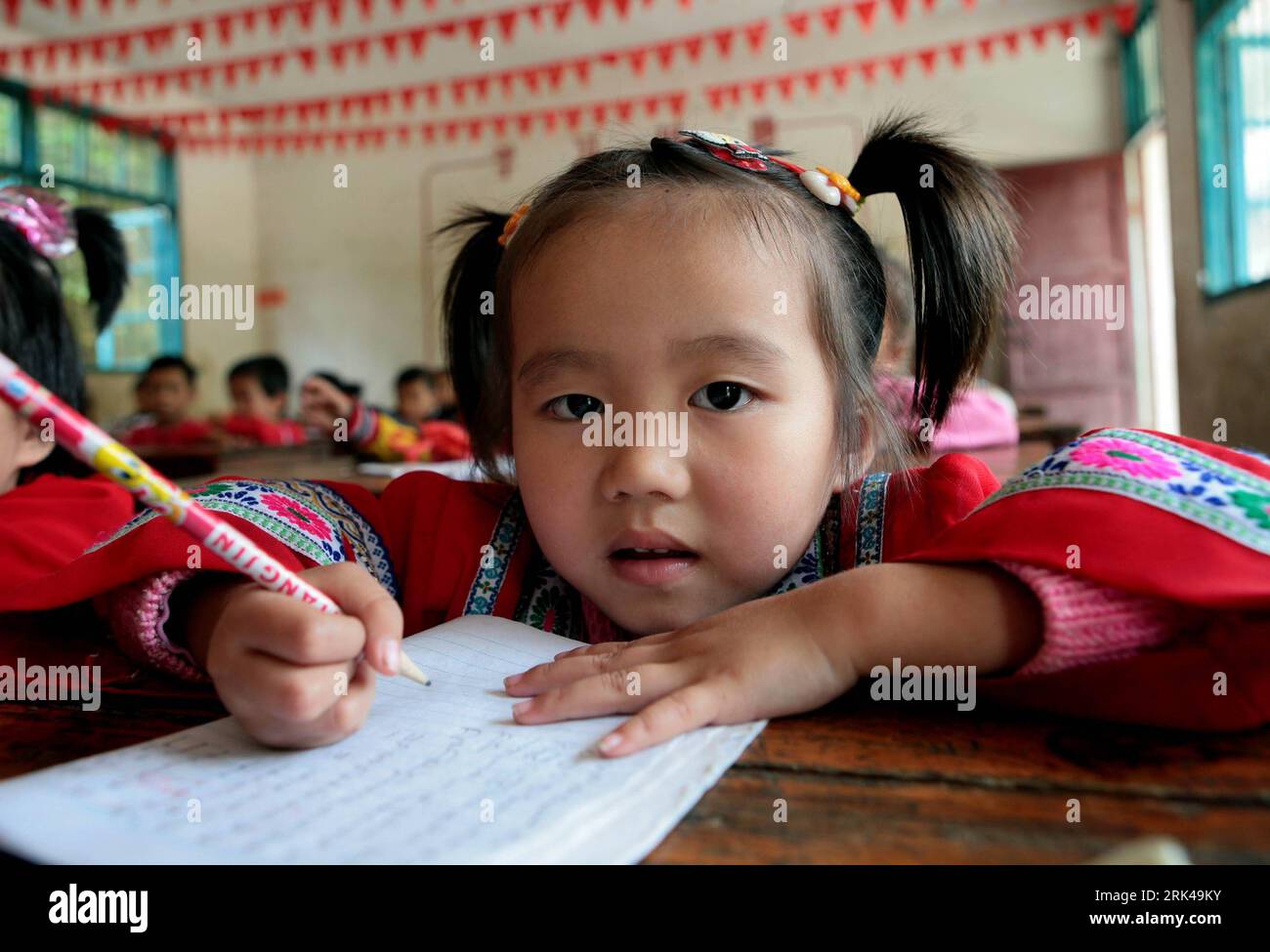 16 year old girl inside hi-res stock photography and images - Alamy