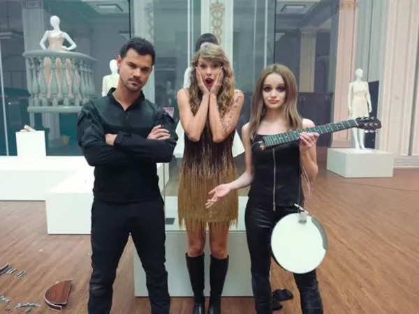 Tayler Lautner: Taylor Swift reunites with Tayler Lautner for 'I ...