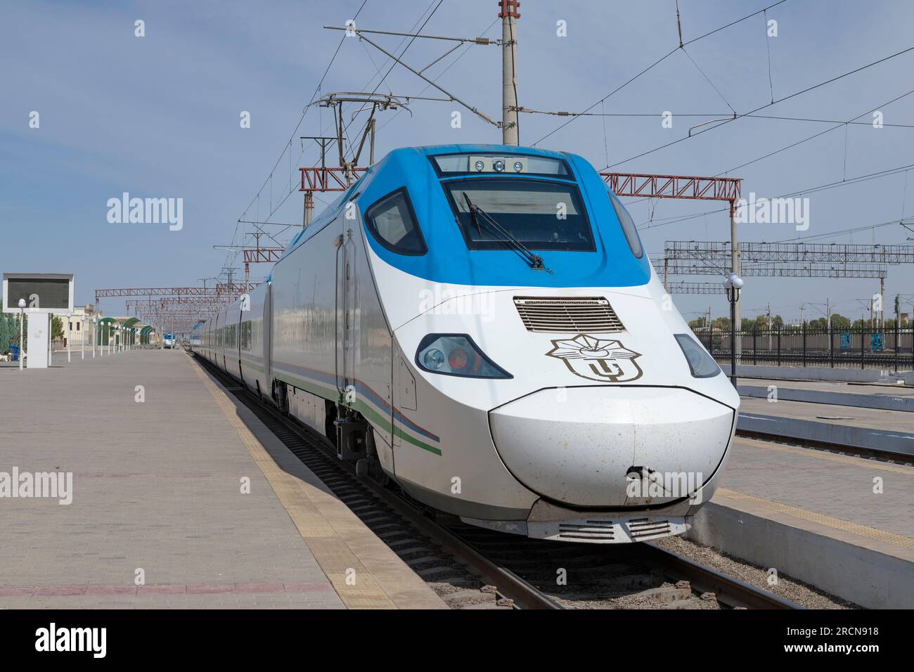 Talgo train hi-res stock photography and images - Alamy