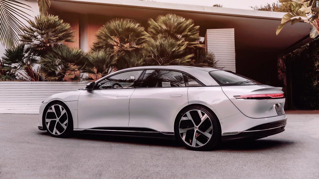 Lucid Motors unveils line of super powerful electric sedans | CNN ...