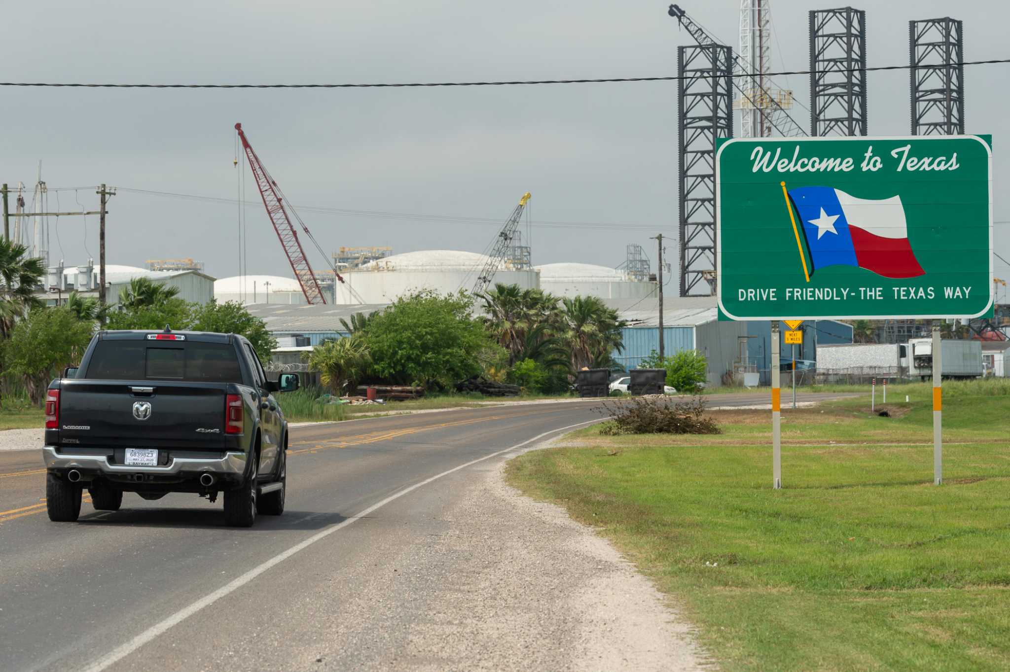 Travel from Louisiana unimpeded on 1st day of road restrictions