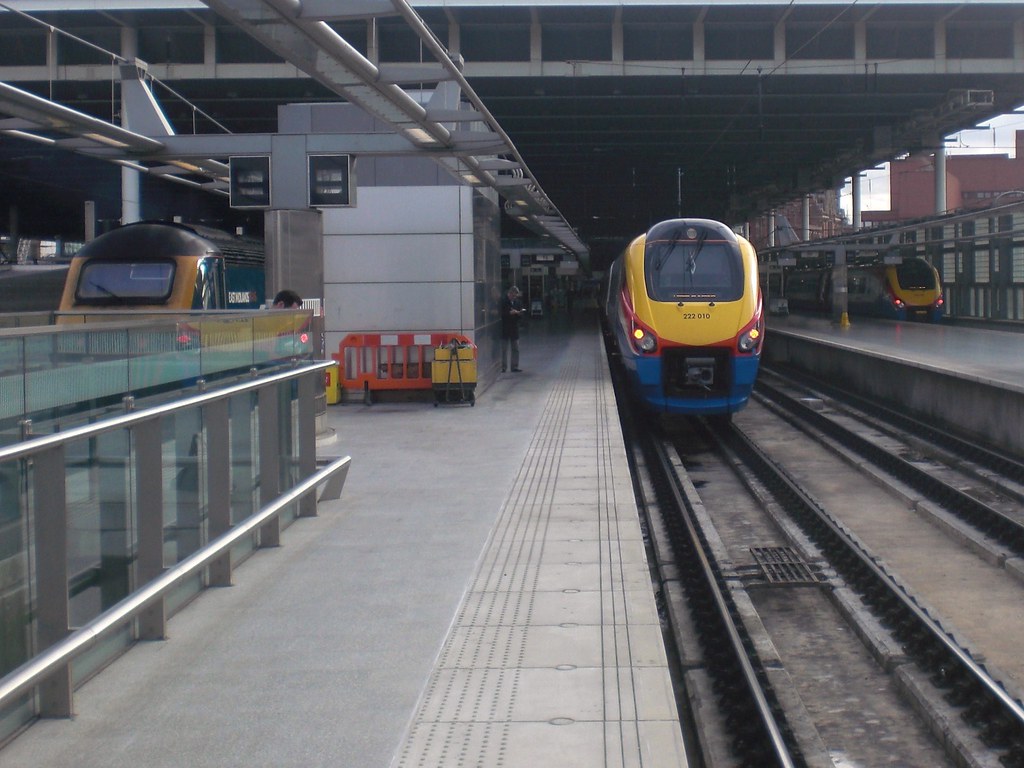 43xxx and 222xxx at St Pancras International | Aaron Roberts | Flickr