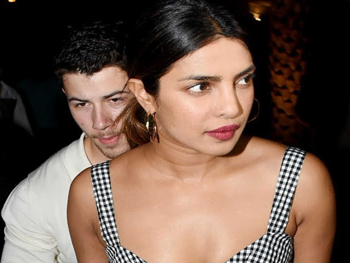 Priyanka Chopra and rumoured boyfriend Nick Jonas head out for a ...