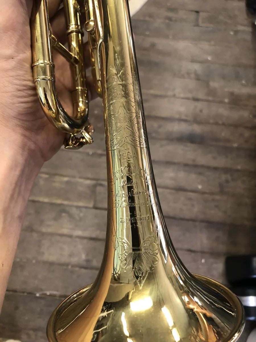 Incredible BEAUTIFUL PLAYING Vega Standard 22xxx Bb Trumpet NICE ...