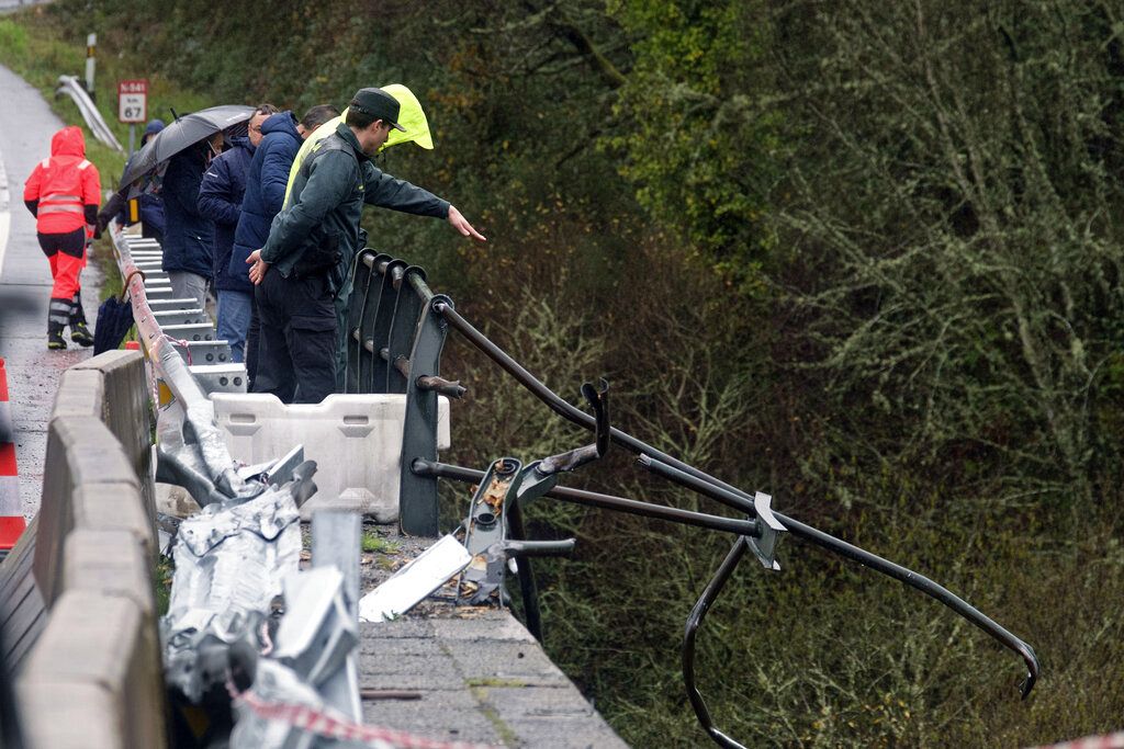 Watch: Six dead after bus plunges into river in Spain | Euronews