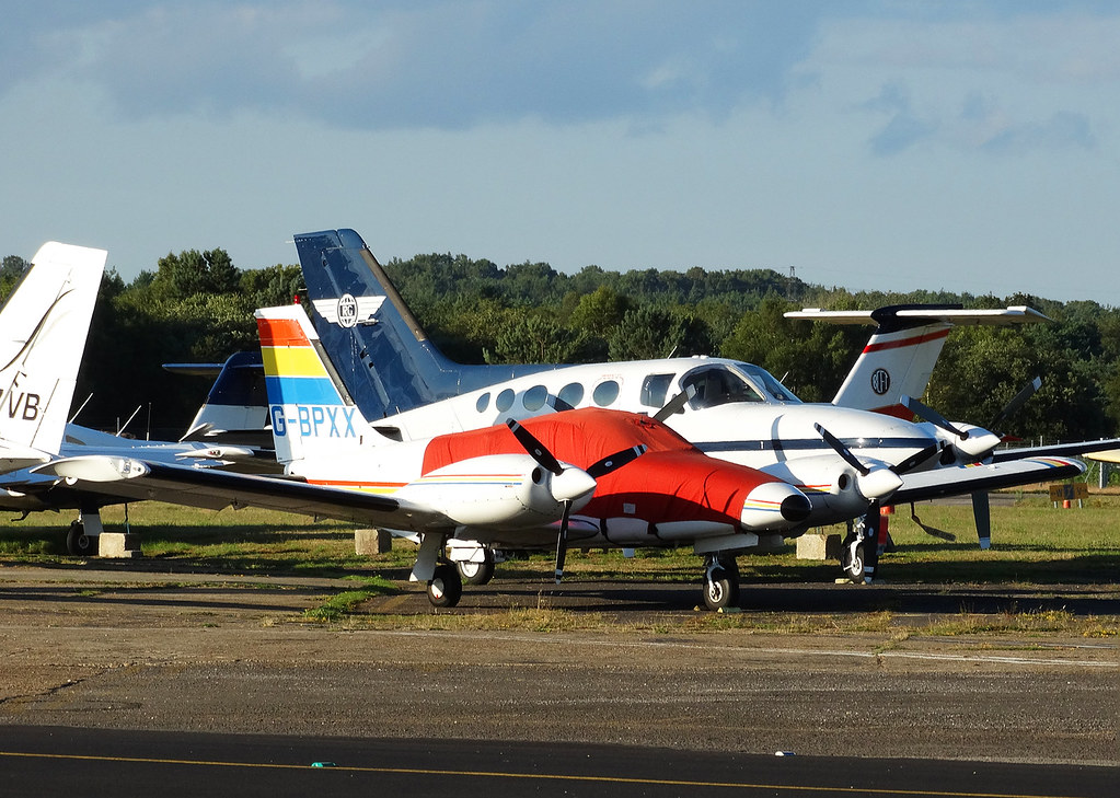 G-BPXX Piper PA-34 Seneca | G-BPXX Piper PA-34 Seneca at Bou… | Flickr