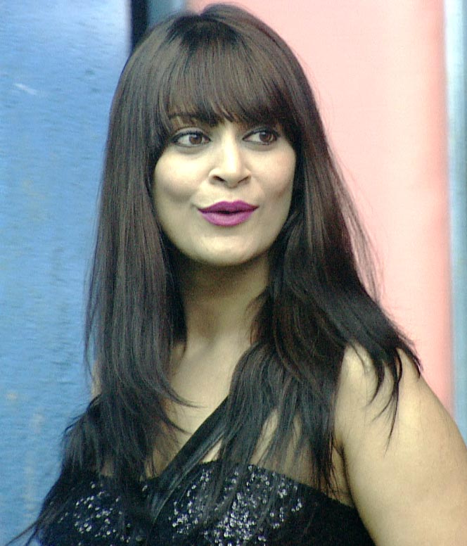 It's sad that there's no porn star in Bigg Boss this time ...