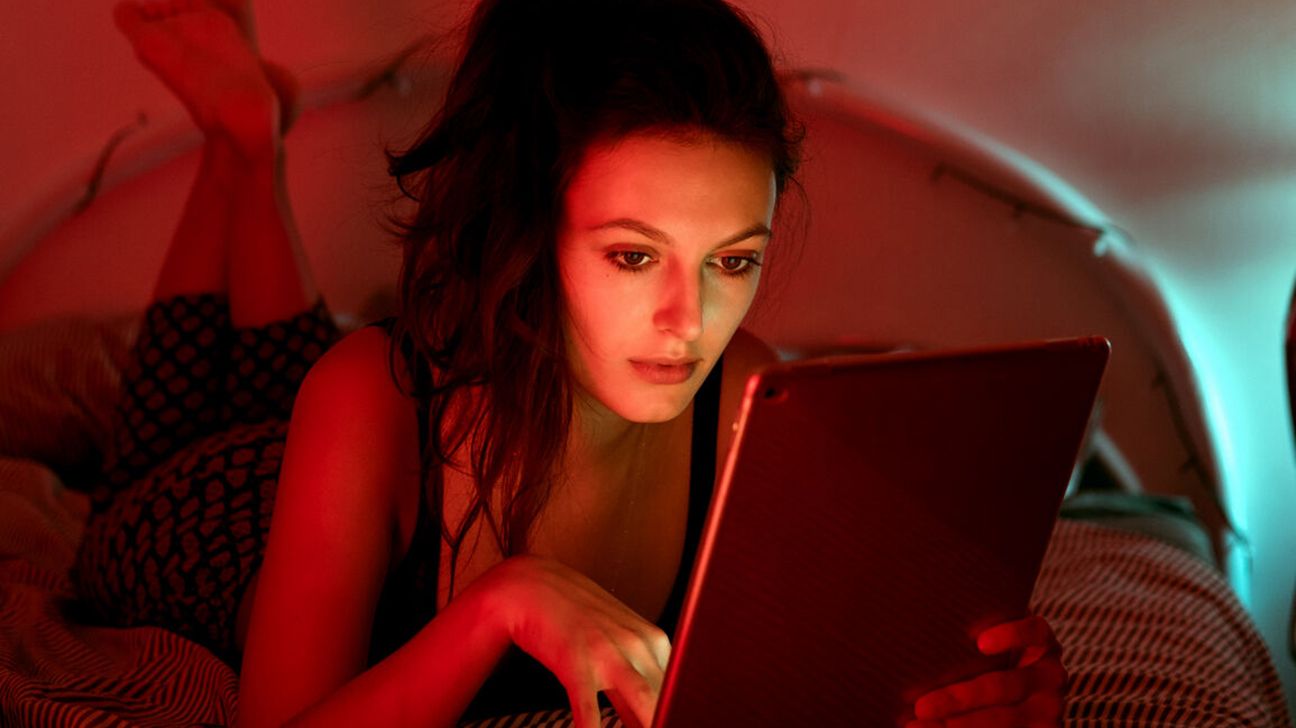 How Does Porn Affect Sex: You Asked, So We Checked the Latest Research