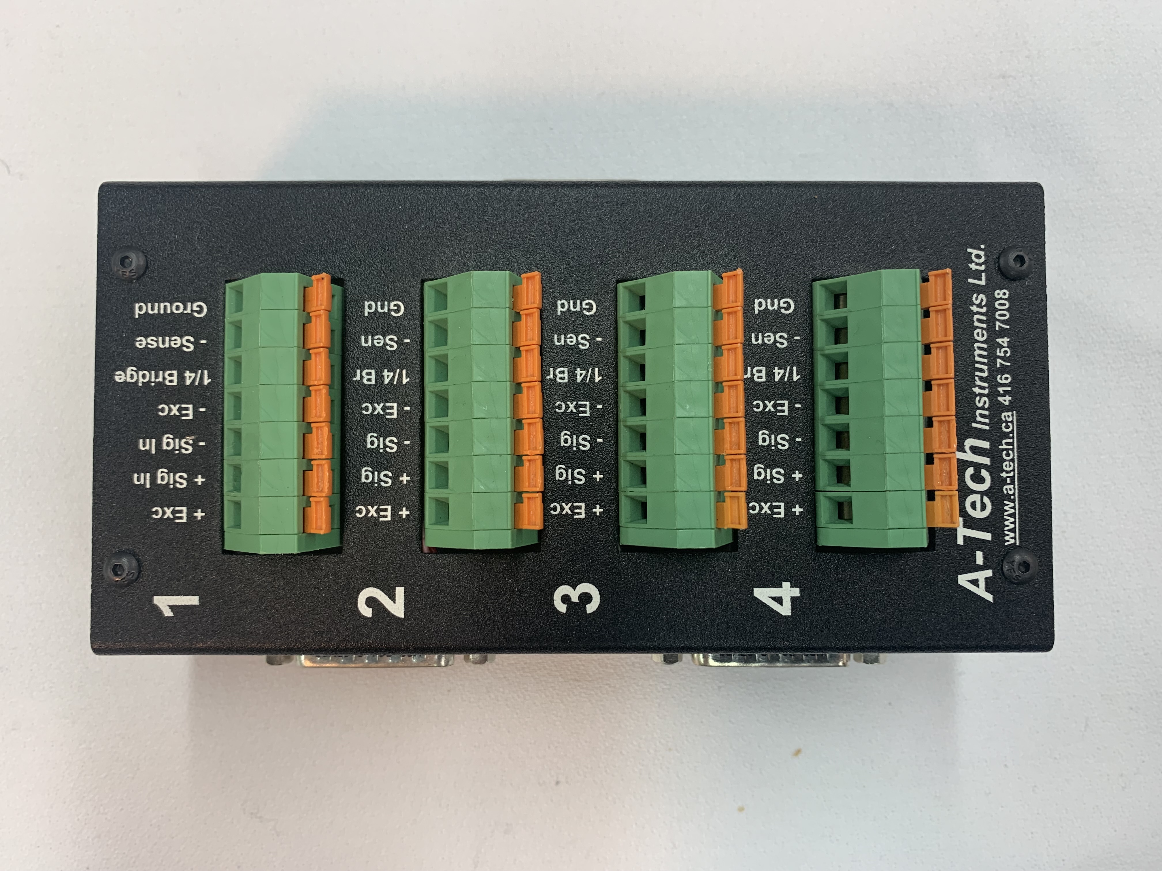 ZKXXX(4)-CD300(2) - 4 Chn Signal / Sensor Input Termination Box