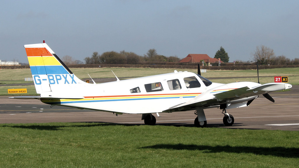 G-BPXX | G-BPXX Piper PA-34-200T Seneca II (34-7970069) at G… | Flickr