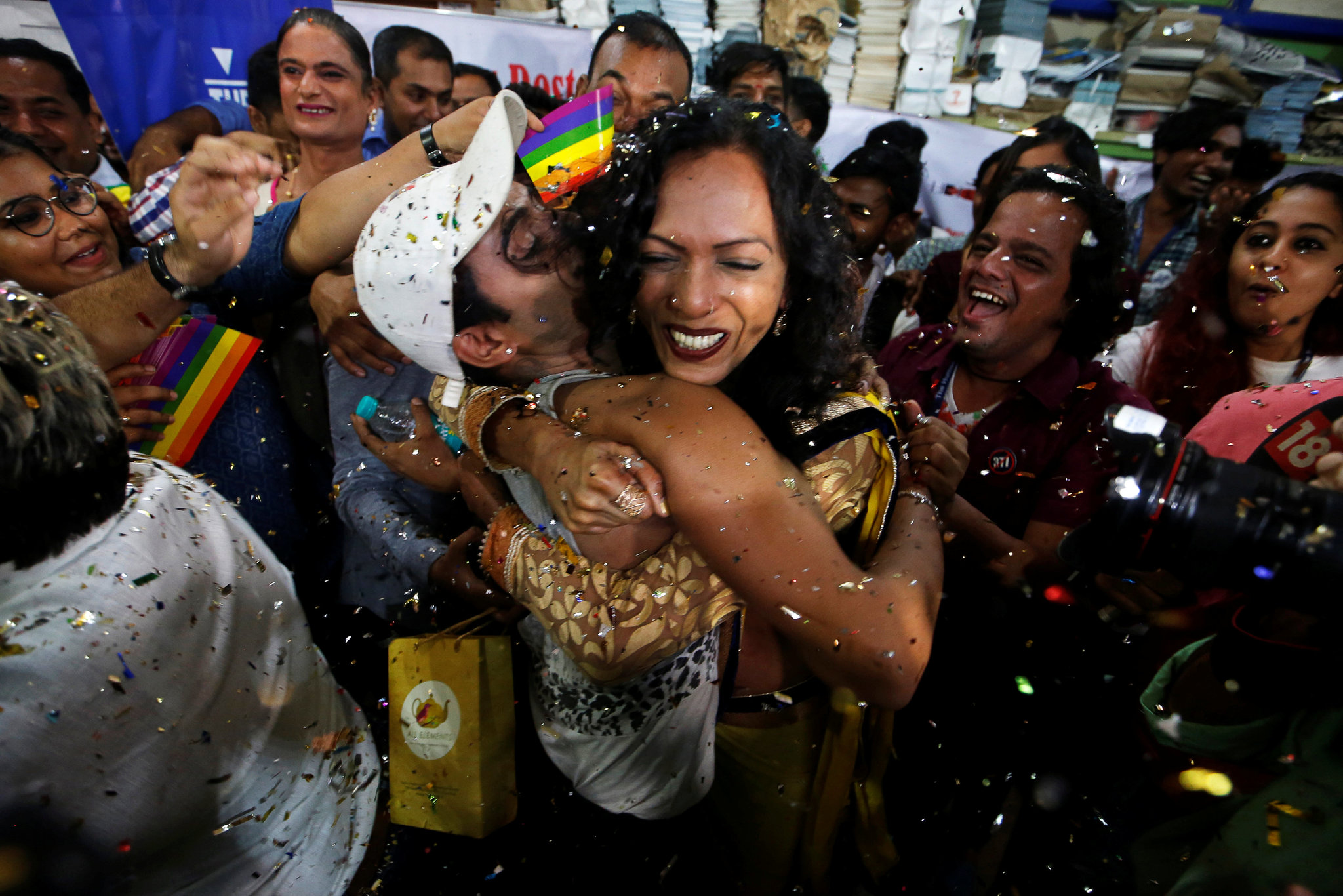 India Gay Sex Ban Is Struck Down. 'Indefensible,' Court Says ...