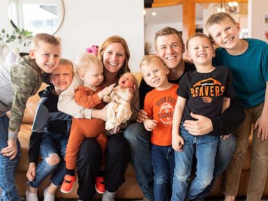 Mom of 6 boys gives birth to baby girl after viral sex reveal - Good ...