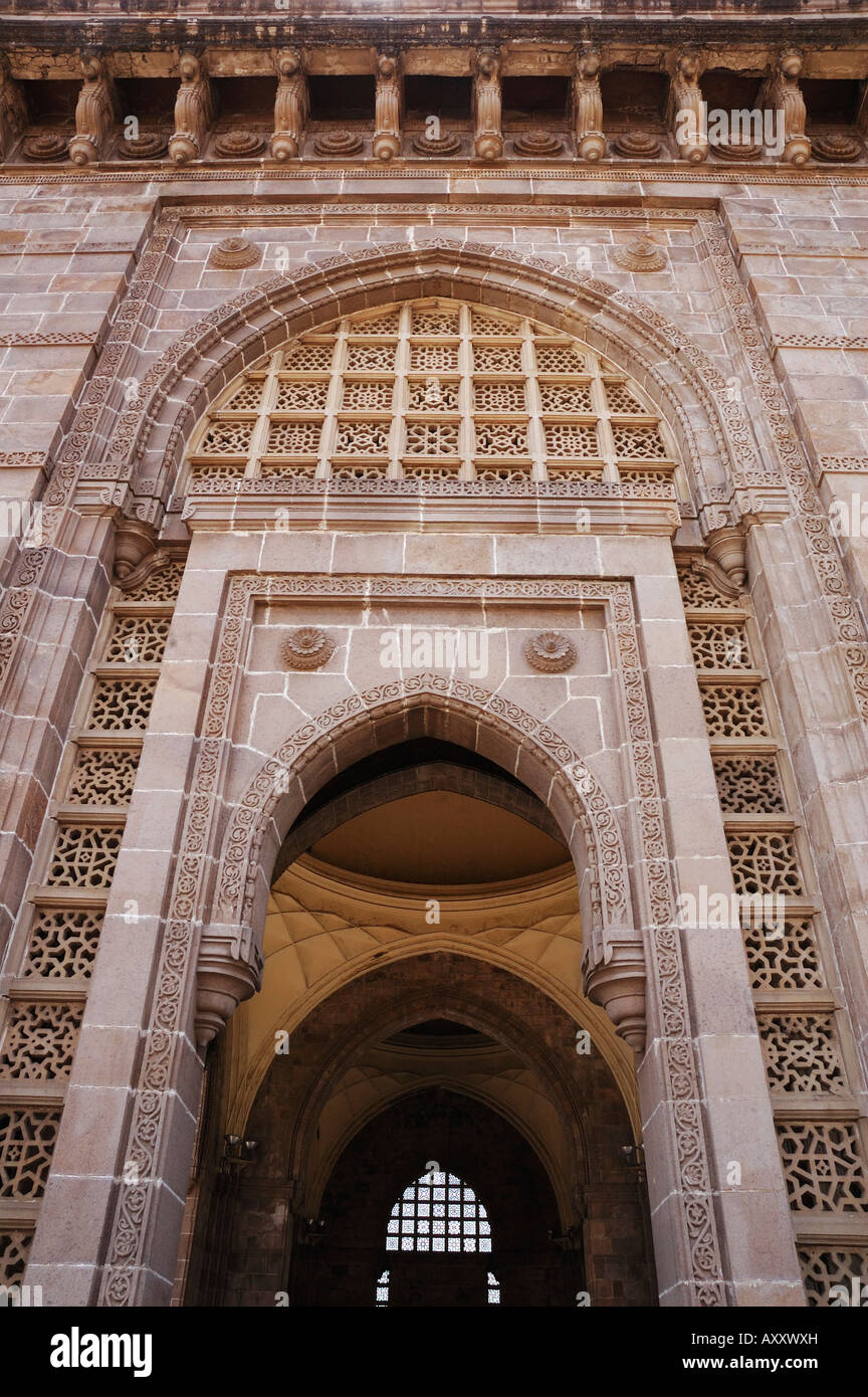 Side view of Gateway of India Stock Photo - Alamy